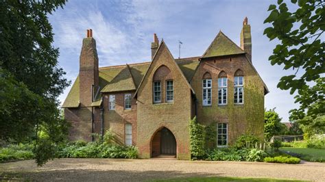 the red house uk.